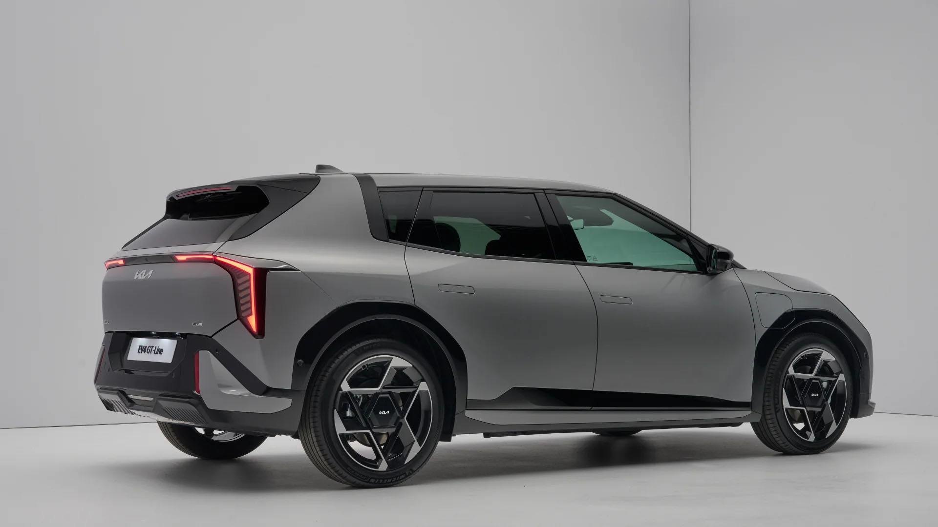 4 – 1 Avada Car Dealer News
